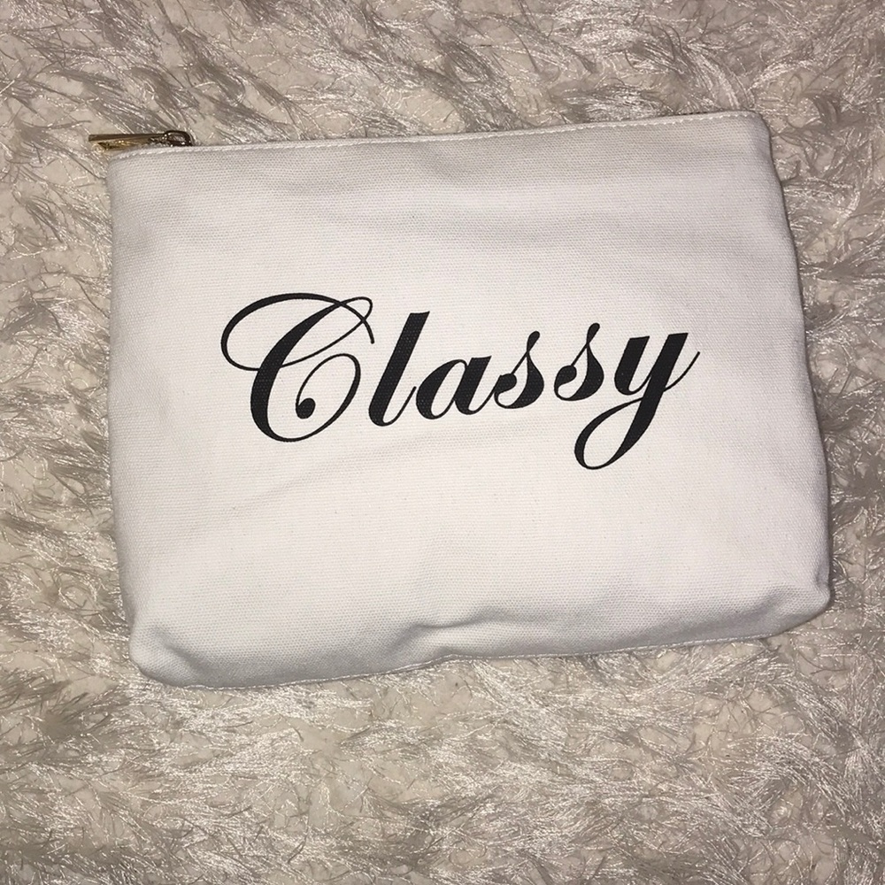 Forever 21 “Classy” makeup bag